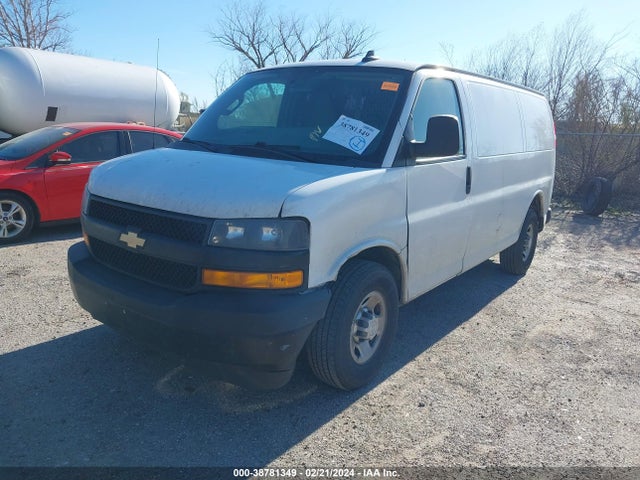 Chevrolet Express 2500 Work Van 2019 1GCWGAFP3K1270272 Image 2