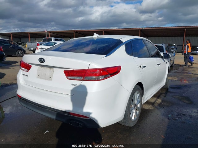KIA OPTIMA EX 2016 5XXGU4L32GG107835 Image 4