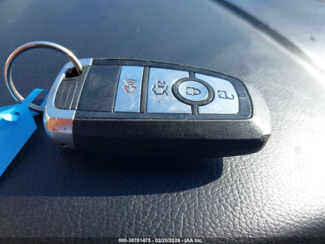 3FA6P0HDXJR127472 Ford FUSION SE