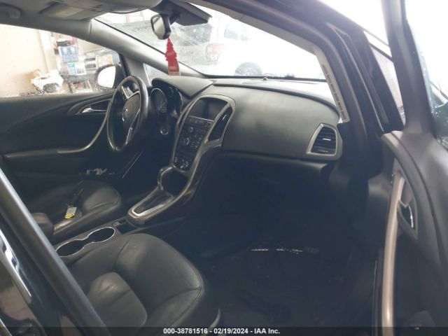 1G4PS5SKXH4106413 Buick Verano Leather Group