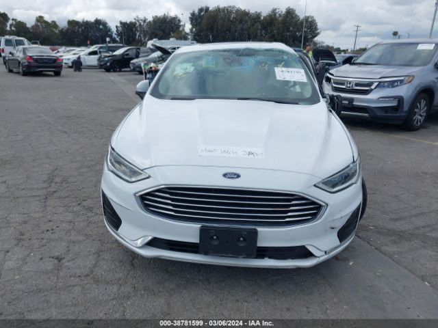 3FA6P0MU0KR119629 Ford Fusion Hybrid Sel