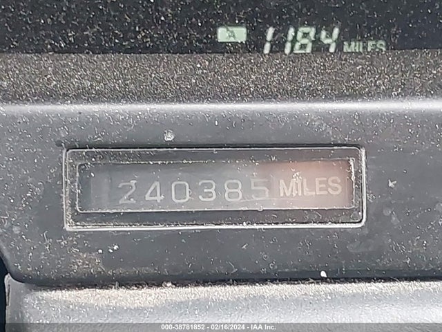 1991 LEXUS LS 400 VIN: JT8UF11EXM0093811