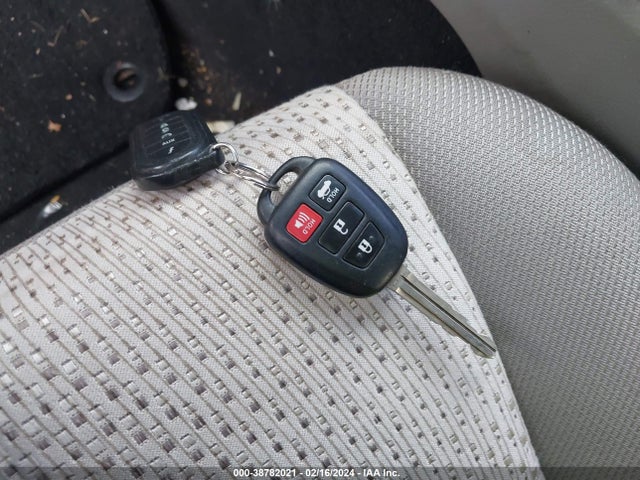 2012 TOYOTA CAMRY LE VIN: 4T4BF1FKXCR203630