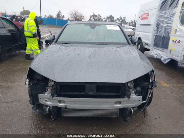 WAUHMAF44KA008166 Audi A4 40 Premium