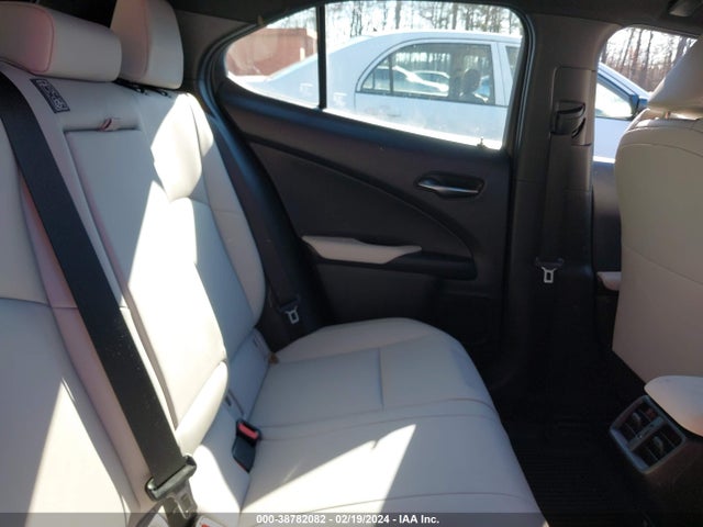JTHP9JBH3L2023292 Lexus UX 250H
