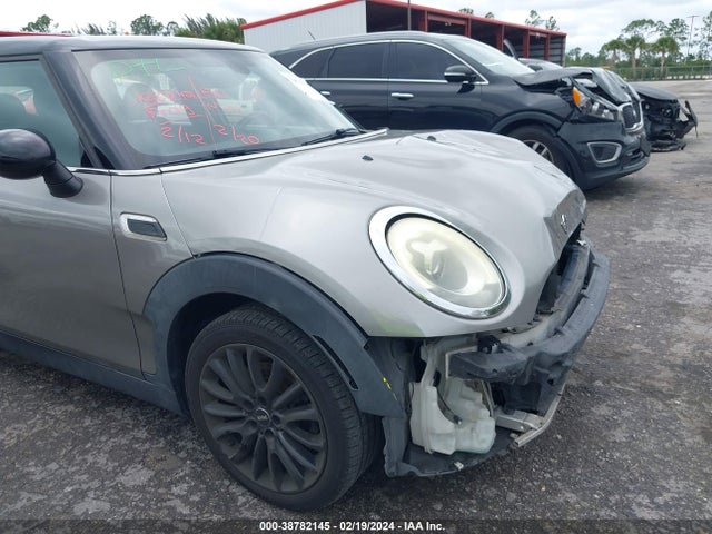 Mini Clubman Cooper 2017 WMWLN5C39H2E33317 Image 15