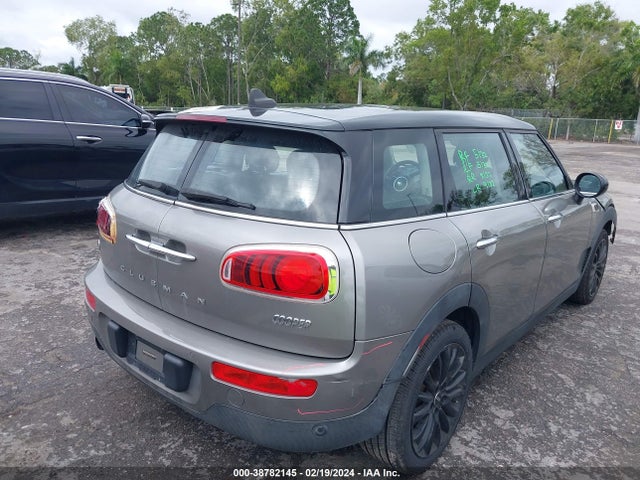 2017 MINI CLUBMAN WMWLN5C39H2E33317 Photo 3