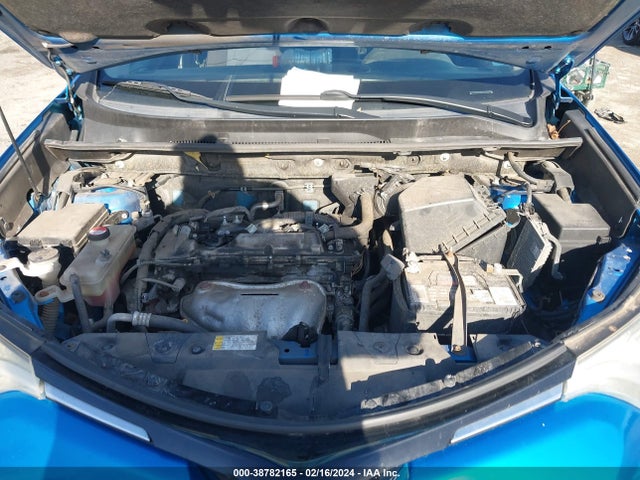 Toyota RAV4 LE 2016 JTMBFREV2GJ062973 Image 10