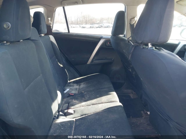 Toyota RAV4 LE 2016 JTMBFREV2GJ062973 Image 8