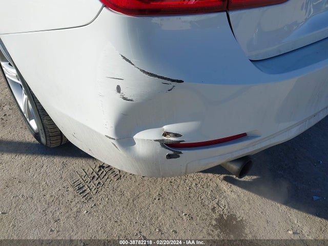 BMW 320i Xdrive 2014 WBA3C3G55ENS71635 Image 6