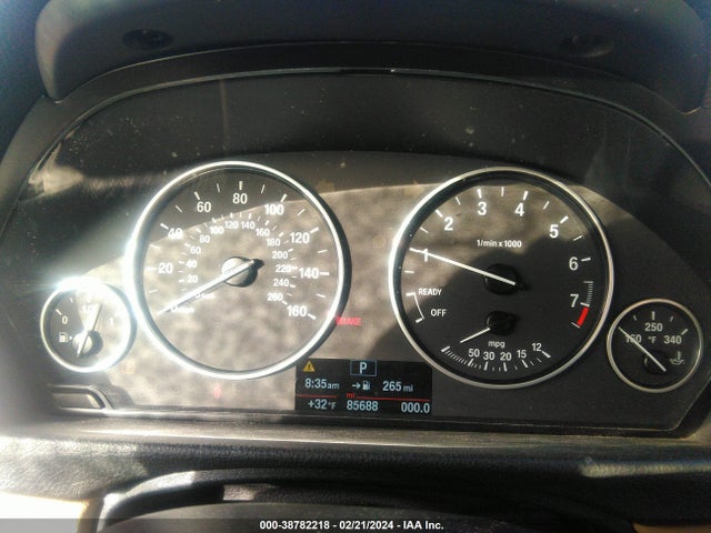 BMW 320i Xdrive 2014 WBA3C3G55ENS71635 Image 7