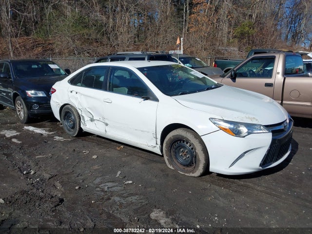 Toyota CAMRY LE 2015 4T4BF1FK5FR496356 Image 1