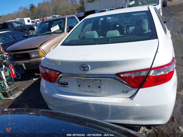 Toyota CAMRY LE 2015 4T4BF1FK5FR496356 Image 16