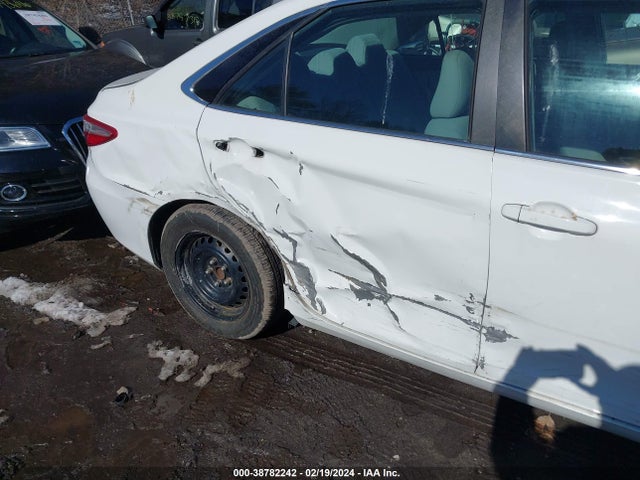 Toyota CAMRY LE 2015 4T4BF1FK5FR496356 Image 6