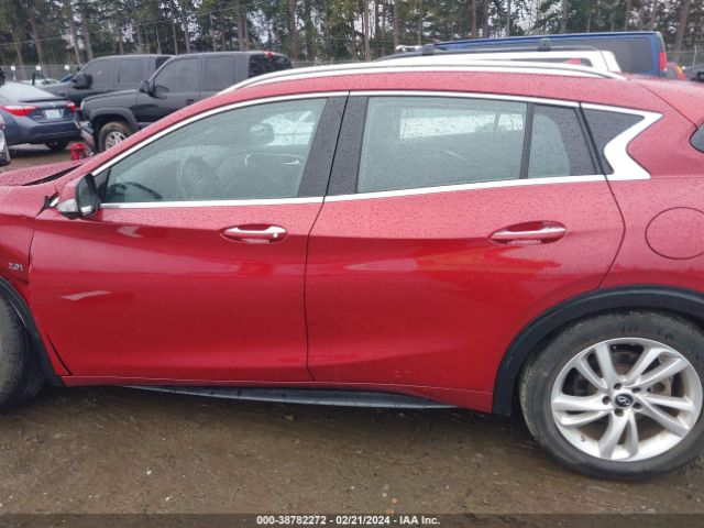 SJKCH5CP9HA019080 Infiniti Qx30 Premium