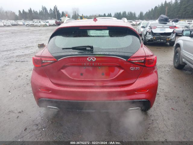 SJKCH5CP9HA019080 Infiniti Qx30 Premium