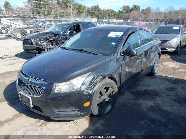 Chevrolet Cruze 1lt Auto 2014 1G1PC5SB5E7290583 Image 2