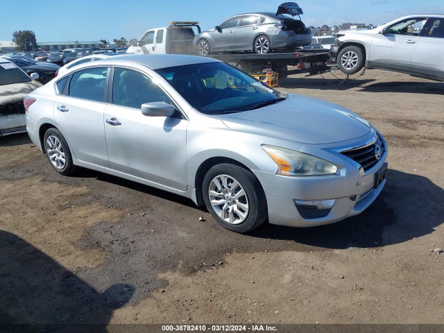 Nissan Altima 2.5 S 2015 1N4AL3AP9FC232473 main image