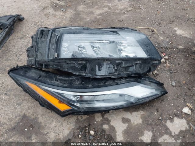 5N1AT3AB5MC840966 Nissan Rogue S Intelligent Awd