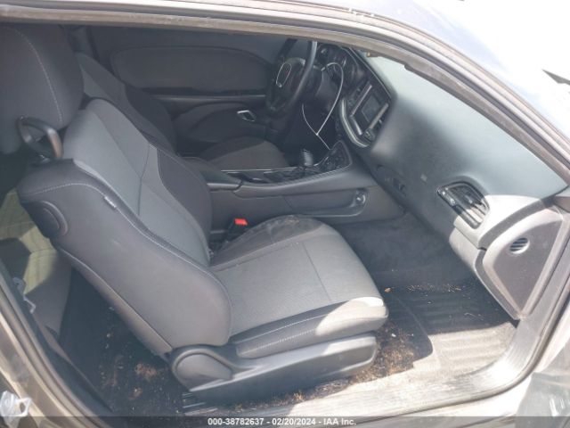 2C3CDZAG5FH911550 Dodge Challenger Sxt