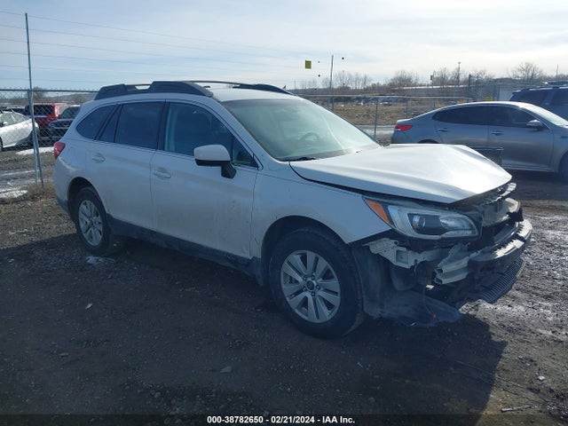 Subaru Outback 2.5i Premium 2015 4S4BSACC1F3323135 Image 1