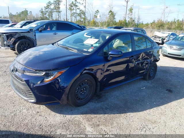 Toyota COROLLA LE 2023 JTDB4MEE6PJ008259 Image 2