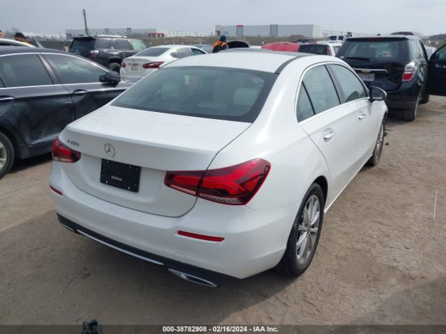 W1K3G4EB0MJ277960 Mercedes-Benz A 220
