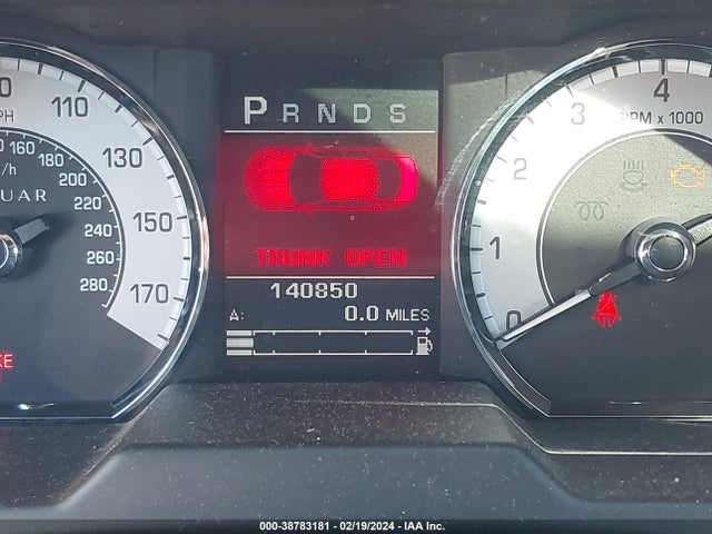 2011 JAGUAR XF SAJWA0FBXBLR91484 Photo 6