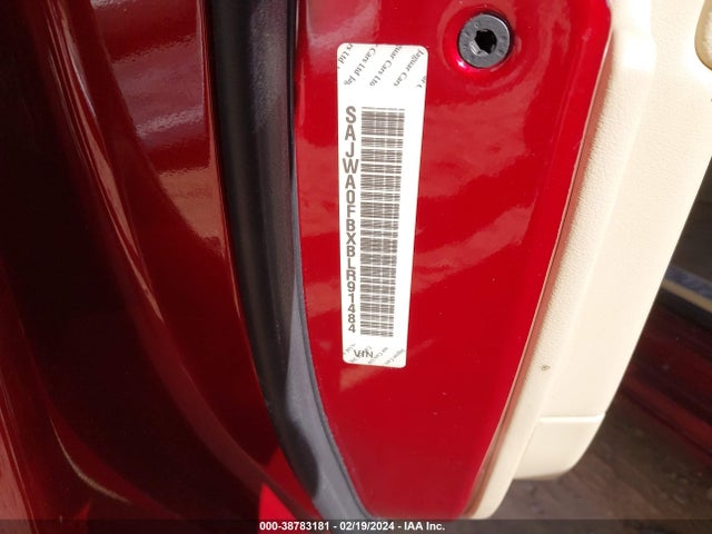 2011 JAGUAR XF SAJWA0FBXBLR91484 Photo 8