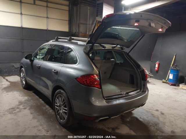 2011 PORSCHE CAYENNE HYBRID WP1AE2A24BLA92232 Photo 2