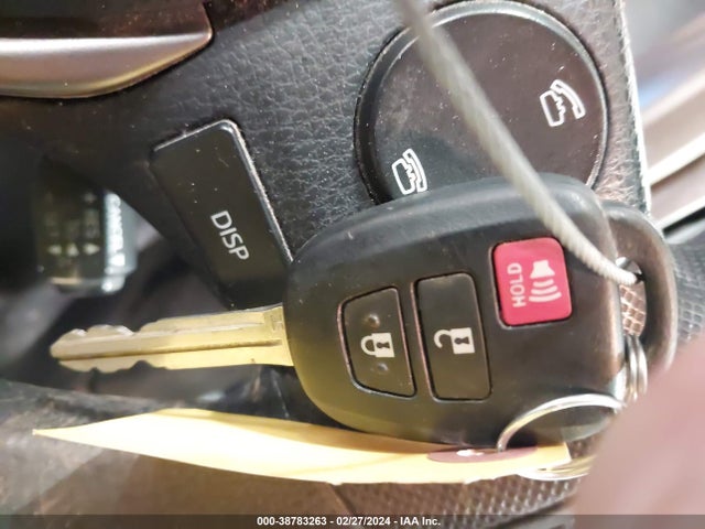 Toyota Rav4 Xle 2015 JTMRFREV5FD110400 Image 11