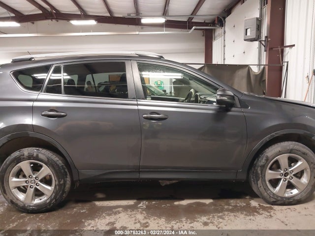 Toyota Rav4 Xle 2015 JTMRFREV5FD110400 Image 14