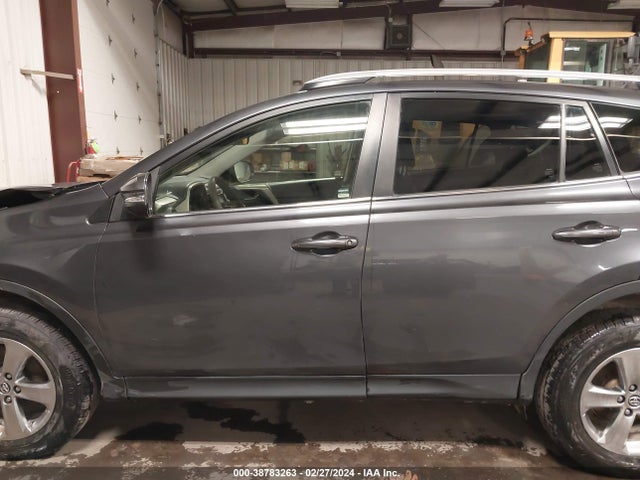 Toyota Rav4 Xle 2015 JTMRFREV5FD110400 Image 15