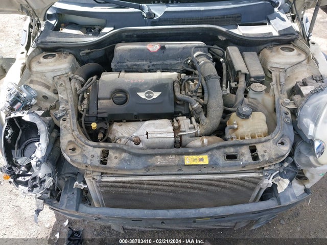 2011 MINI COOPER S WMWSV3C5XBTY10026 Photo 9