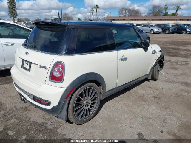 2011 MINI COOPER S WMWSV3C5XBTY10026 Photo 3