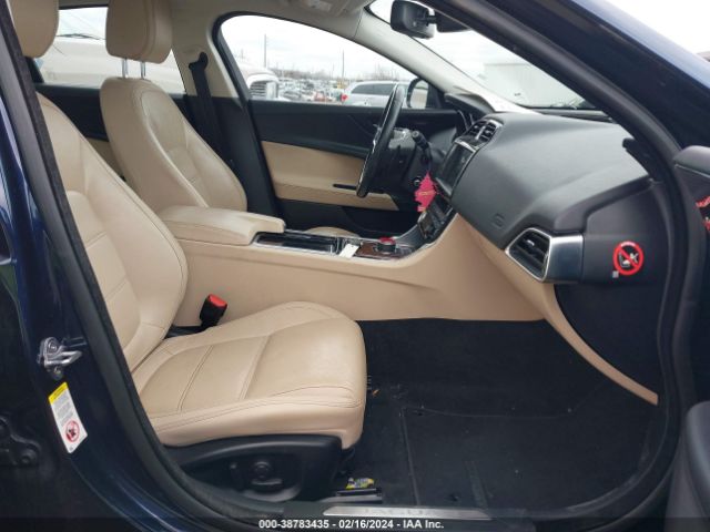 SAJAK4FX7JCP32685 Jaguar Xe 25t Prestige