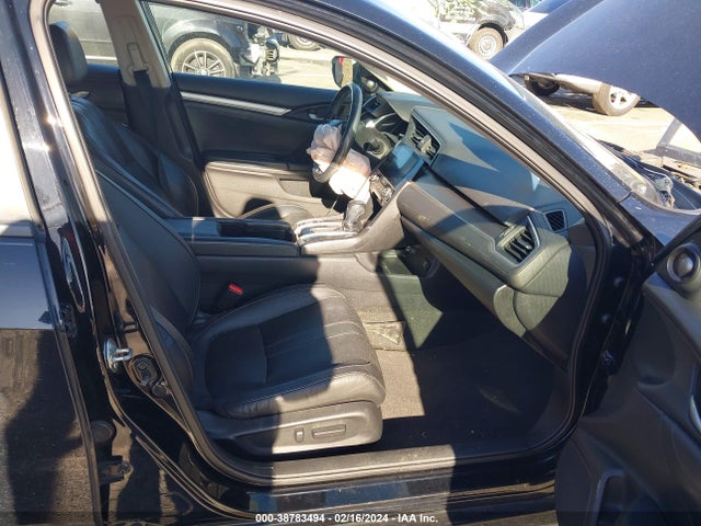 Honda Civic Touring 2016 19XFC1F95GE205876 Image 5