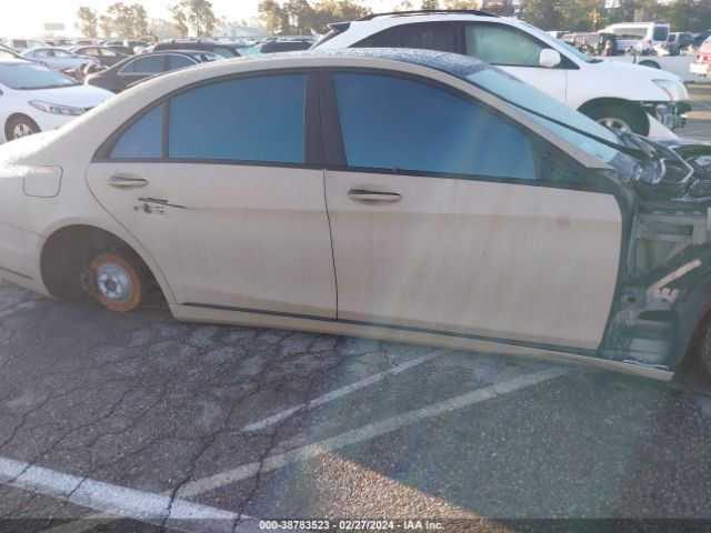 WDDUG8CB7EA054458 Mercedes-Benz S 550