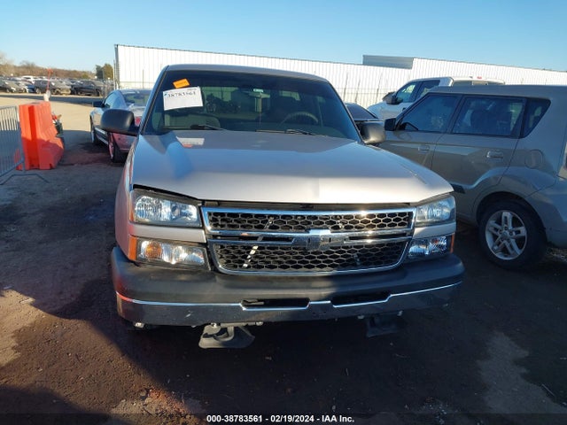 2000 CHEVROLET SILVERADO 1500 LS VIN: 1GCEC14T7YZ109070