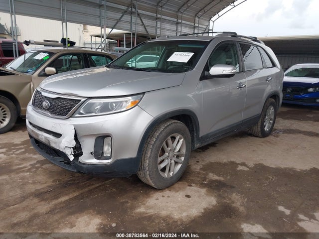 KIA SORENTO LX 2014 5XYKT4A6XEG436186 Image 2