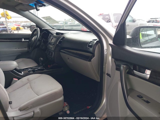 KIA SORENTO LX 2014 5XYKT4A6XEG436186 Image 5