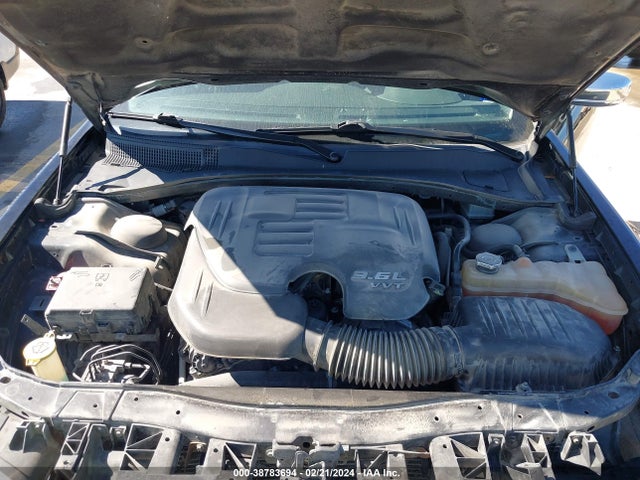 Chrysler 300 Touring 2018 2C3CCAAG9JH190727 Image 10