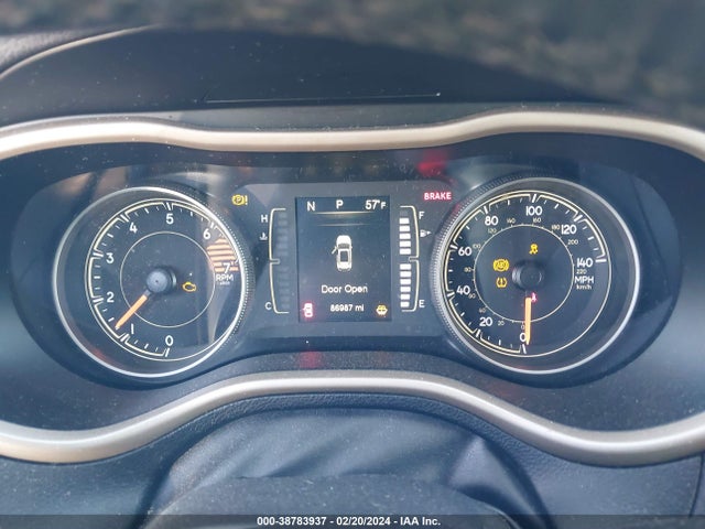 1C4PJLCB7HW607709 Jeep Cherokee Latitude Fwd