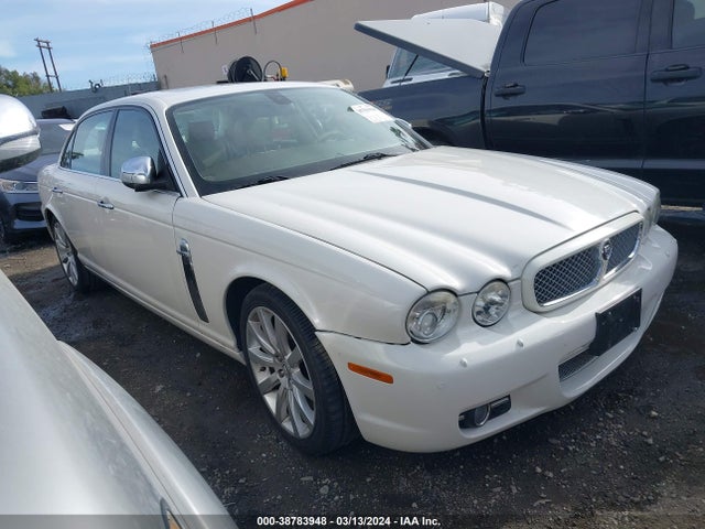 2008 JAGUAR XJ SAJWA82B38SH28257 Photo 0