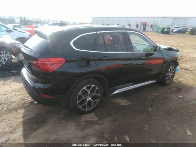 2020 BMW X1 WBXJG9C02L5P88743 Photo 3