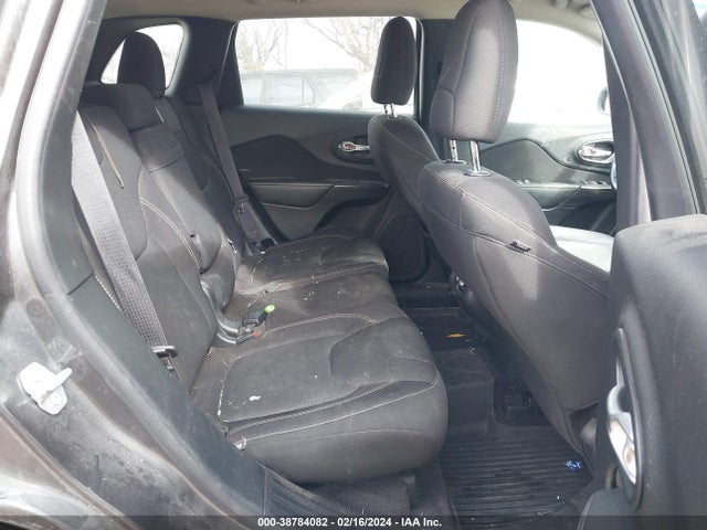 Jeep Cherokee Latitude 2016 1C4PJMCS5GW283325 Image 8