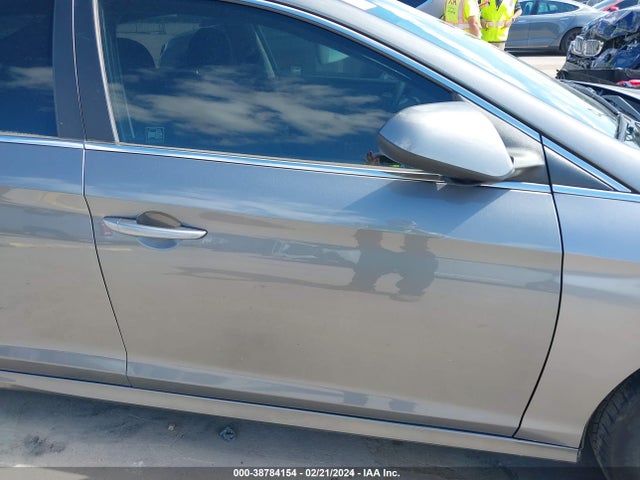 Hyundai SONATA SE 2019 5NPE24AF2KH751908 Image 14