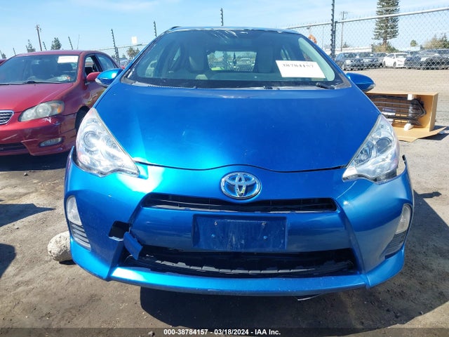 Toyota Prius C One 2014 JTDKDTB31E1562917 Image 11