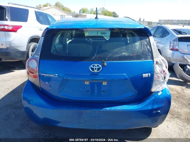 Toyota Prius C One 2014 JTDKDTB31E1562917 Image 15