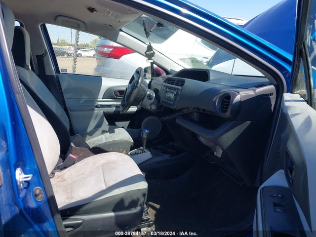 Toyota Prius C One 2014 JTDKDTB31E1562917 Image 5